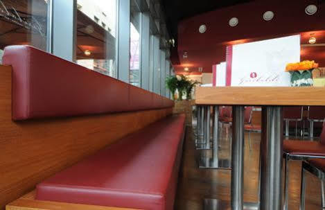 Апартаменты Eis Cafe Garibaldi Зигбург Экстерьер фото